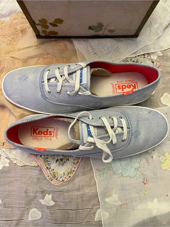 Keds Shoes - Keds Light Blue Canvas Sneakers with Red Insole